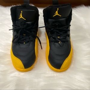 Kids Nike Air Jordan 12 Retro GS Black and yellow “University Gold”